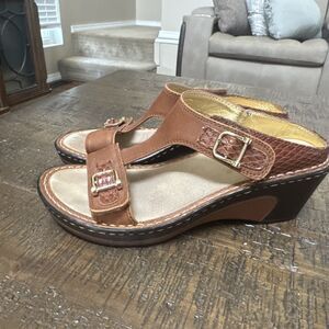 Alegria Womens Brown Adjustable strappy slides Wedge Sandals EUR 36 6- 6.5 US